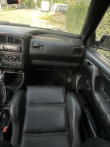Volkswagen Golf: 1993 г., Механика, Бензин, Хэтчбэк — 8