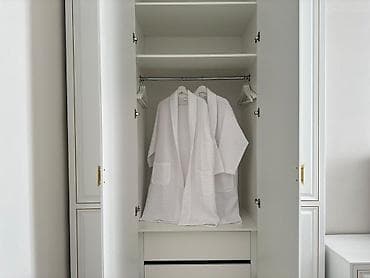 Квартиры: 2 комнаты, 73 м², Элитка, 10 этаж, Дизайнерский ремонт — 10