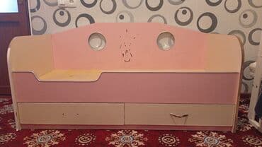 Стулья, табуретки: Детский диван, Б/у, цвет - Розовый — 1