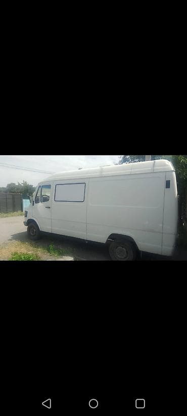 тойота виш бампер: Грузовик, Mercedes-Benz, Стандарт, 3 т, Б/у — 2