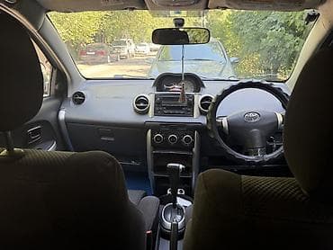 Продажа авто: Toyota Ist: 2003 г., Хэтчбэк — 7