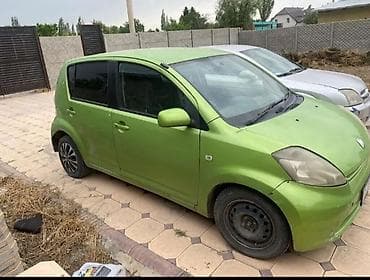 Toyota Passo: 2004 г., 1.3 л, Автомат, Бензин, Хэтчбэк