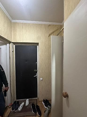 Продажа квартир: 3 комнаты, 42 м², 106 серия, 9 этаж, Старый ремонт — 5