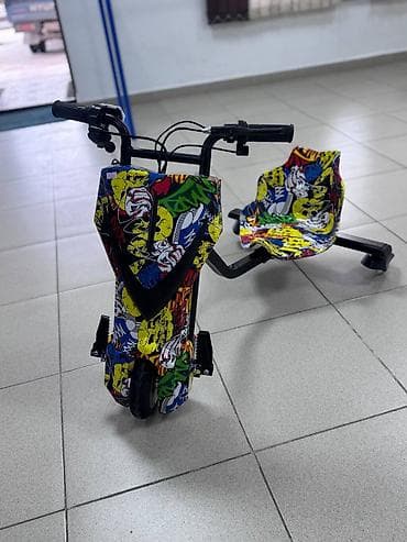 детский педальный автомобиль: Дрифт кар электрический трицикл, электроскутер трехколесный для детей — 1