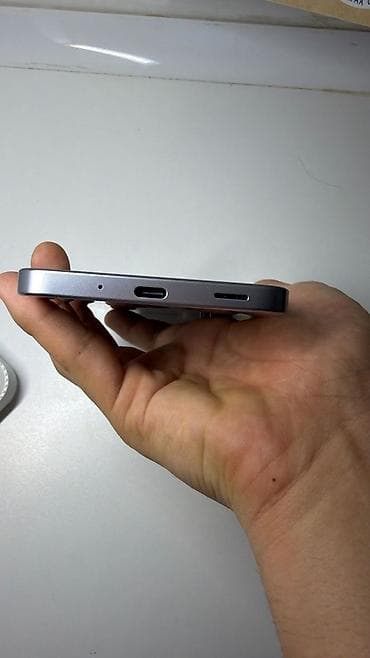 xiaomi 12: Samsung Galaxy A17, цвет - Серебристый — 2