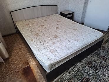 одиночный спальный: Спальный гарнитур, Двуспальная кровать, ДСП, цвет - Коричневый — 1