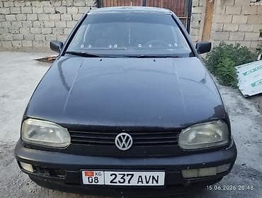 124 e500: Volkswagen Golf: 1994 г., Механика, Газ, Хэтчбэк — 3