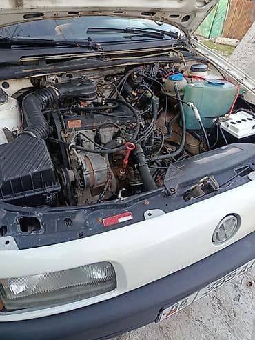 m5 e60: Volkswagen Passat: 1990 г., 1.8 л, Ручные, Бензин, Седан — 4