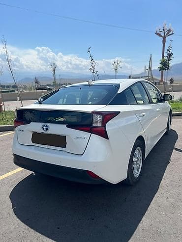 эмблема приус: Toyota Prius: 2019 г., 1.8 л, Автомат, Гибрид, Хэтчбэк — 3