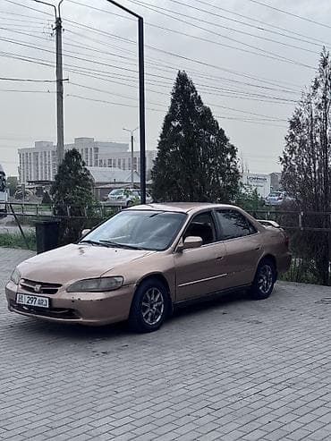 Honda Accord: 2000 г., 2.3 л, Автомат, Бензин, Седан