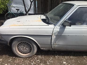 Транспорт: Mercedes-Benz W123: 1982 г., Кол менен иштөөчү, Седан — 4