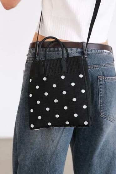 черная удлиненная куртка: Сумка кросс Боди — 4