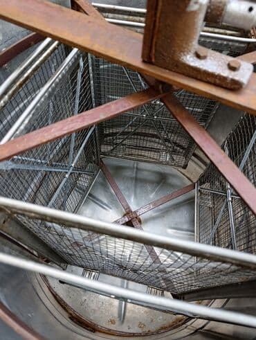 полировычный машынка: Продается 4х рамочная медогонка откидной в отличном состоянии СССР — 6