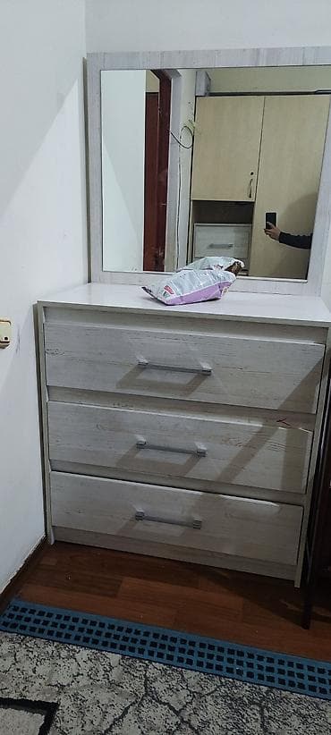 белая мебель для спальни: Спальный гарнитур в светлом древесном оттенке (под выбеленное дерево) — 3