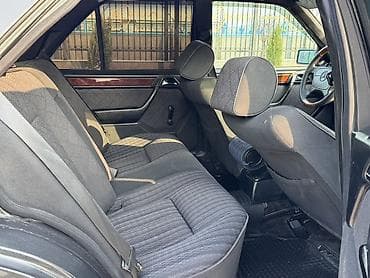 Продажа авто: Mercedes-Benz W124: 1994 г., 2.2 л, Механика, Бензин, Седан — 9