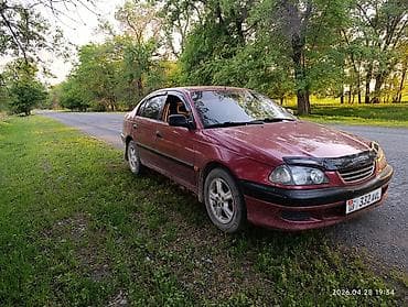 mini cuper: Toyota Avensis: 1998 г., 1.8 л, Механика, Бензин, Седан — 3