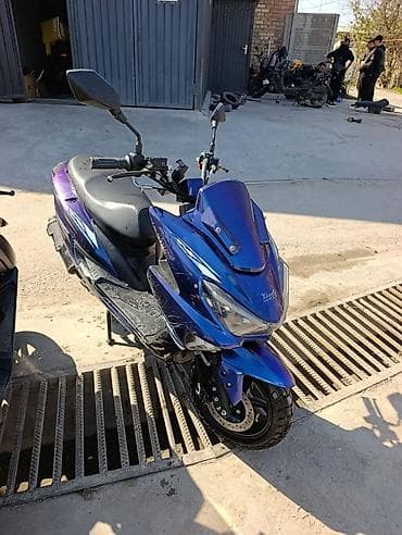 скутера с контейнера: Скутер JILANG Xiao Ai, синий металлик Особенности и комплектация: - — 1