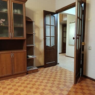 квартира бишкек молодая гвардия: 2 комнаты, 60 м², 106 серия, 4 этаж, Старый ремонт — 3