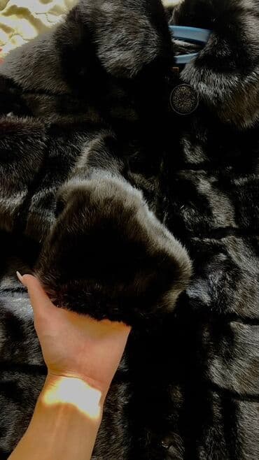 бриллианты с голубым: Шуба, Норка, Тизеден, Италия, Капюшону бар, S, M — 3