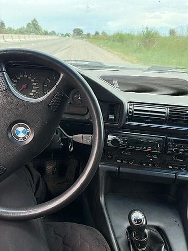 буд е5: BMW 5 series: 1993 г., 2.5 л, Механика, Бензин, Седан — 4