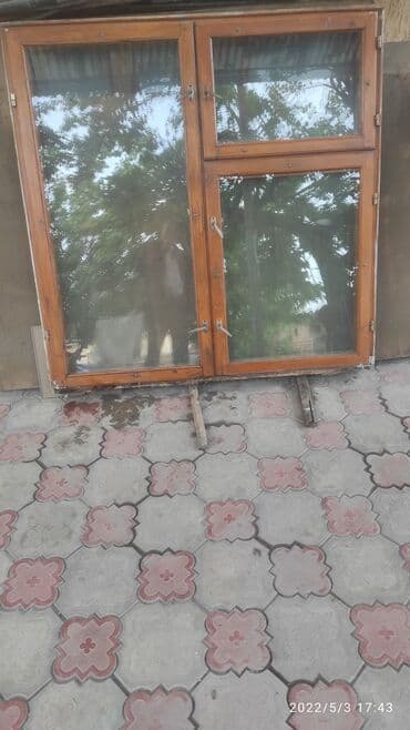 бу окна куплю: Продаю б/ у окна, деревянные, двойные размер 147 на 147см. За каждое — 1