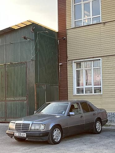 Транспорт: Mercedes-Benz W124: 1992 г., 2.3 л, Механика, Бензин, Седан — 2
