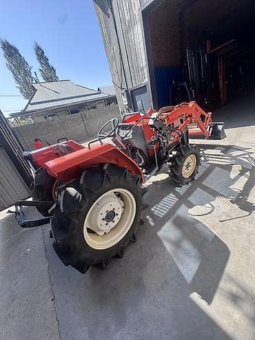 Мини-тракторы Kubota: Мини-трактор Kubota GL 29 с фронтальным погрузчиком Высота подьема 2.5 — 3