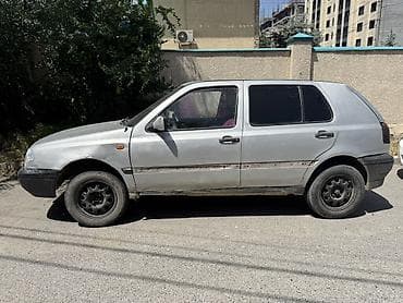 Продажа авто: Volkswagen Golf: 1984 г., 1.6 л, Механика, Бензин, Хэтчбэк — 2