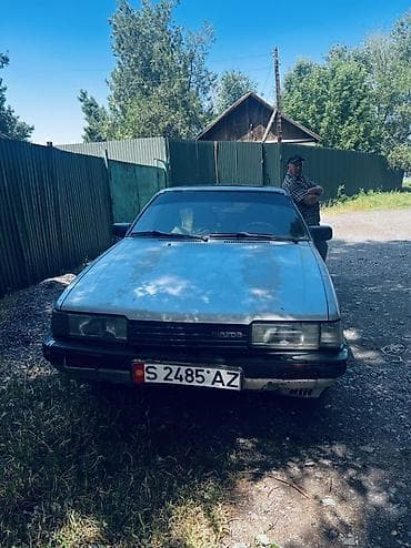x treil: Mazda 626: 1986 г., 2 л, Механика, Бензин, Лифтбек — 2