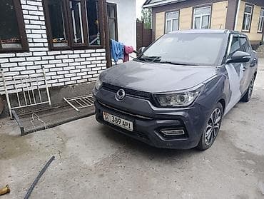 passat sedan: Ssangyong Tivoli: 2018 г., 1.6 л, Автомат, Дизель, Кроссовер — 1