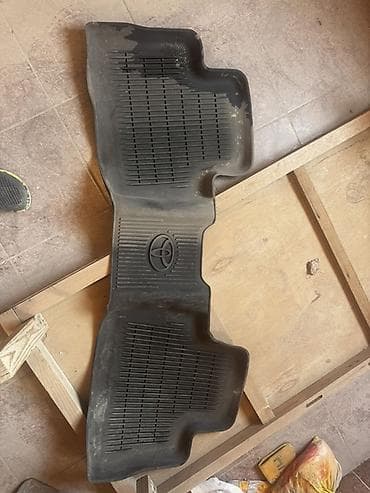 Внешний декор: Родные Резиновые Полики Для салона Toyota, цвет - Черный — 3