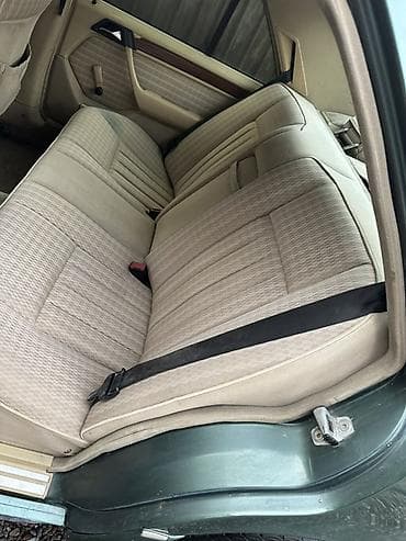 e star: Mercedes-Benz W124: 1992 г., 2 л, Механика, Газ, Седан — 6
