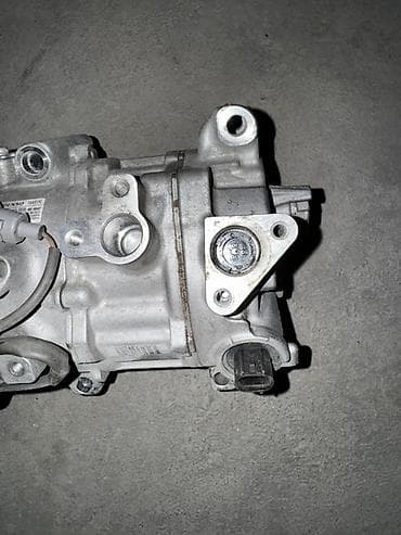 ручка на спринтер: Компрессор Toyota 2018 г., Б/у, Оригинал, Япония — 2