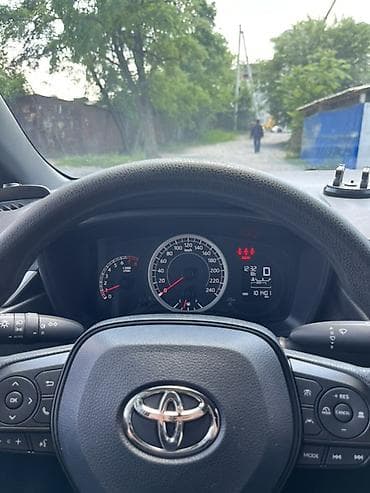 corolla: Toyota Corolla: 2022 г., 1.5 л, Вариатор, Бензин, Седан — 5