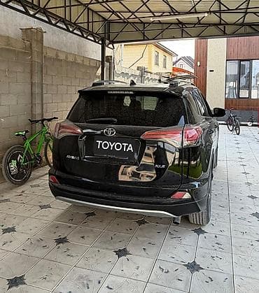 Toyota RAV4: 2017 г., 2.5 л, Автомат, Бензин, Кроссовер — 2
