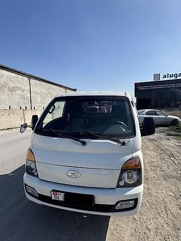 sprinter 2 7: Легкий грузовик, Hyundai, Стандарт, До 1 т — 1