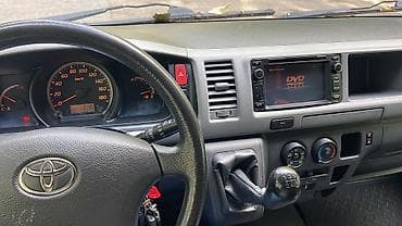 бусик форд: Toyota Hiace: 2011 г., 2.7 л, Механика, Бензин, Бус — 10