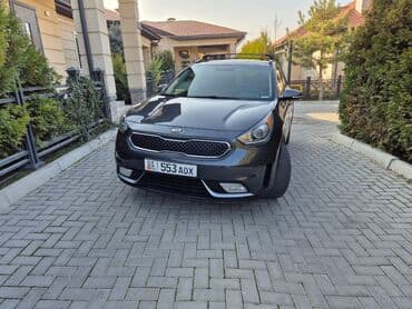 Kia Niro: 2017 г., 1.6 л, Робот, Гибрид, Кроссовер