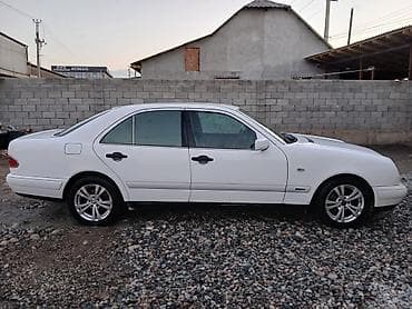 Mercedes-Benz E-Class: 1996 г., Механика, Бензин, Седан — 2