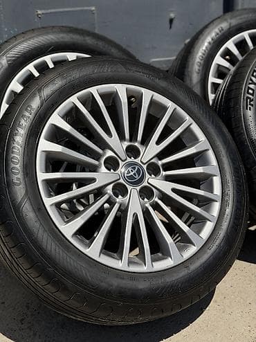 Литые Диски R 17 Toyota, Комплект, отверстий - 5, Б/у