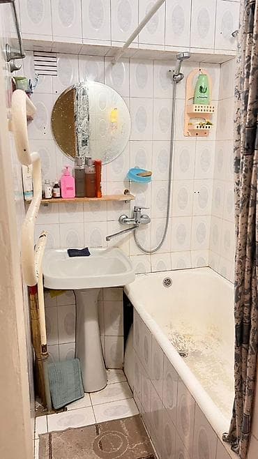 Кыймылсыз мүлк: 2 бөлмө, Менчик ээси, Чогуу жашоо менен, Толугу менен эмереги бар — 3