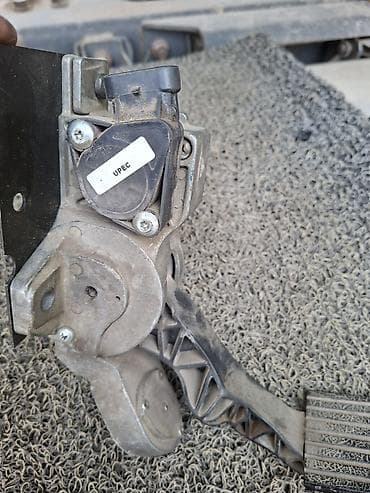 Ключи: Педаль газа акселератора в сборе Даф хф 95 оригинал электронным — 5