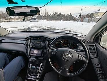 kluger: Toyota Kluger: 2002 г., 3 л, Автомат, Бензин, Кроссовер — 5