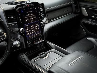 требуется вложения: Dodge Ram 1500: 2020 г., 5.7 л, Автомат, Бензин, Пикап — 9
