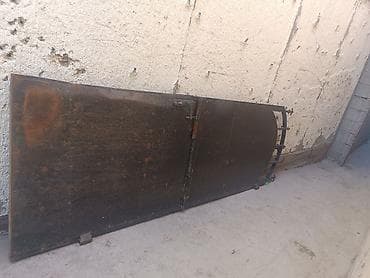 Распашные ворота: Металлические распашные ворота с декоративной верхней частью - — 2