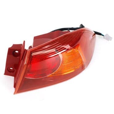 ланцер: Задний правый стоп-сигнал Mitsubishi 2010 г., Новый, Аналог, ОАЭ — 2