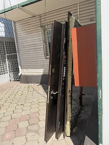Металлическая входная дверь с коробом - Материал: сталь, утепление по
