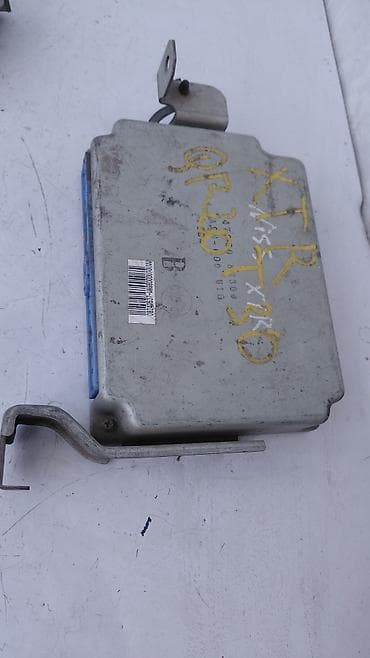 Блок управления двигателем (ECU) для Nissan X-Trail NT30. - — 2