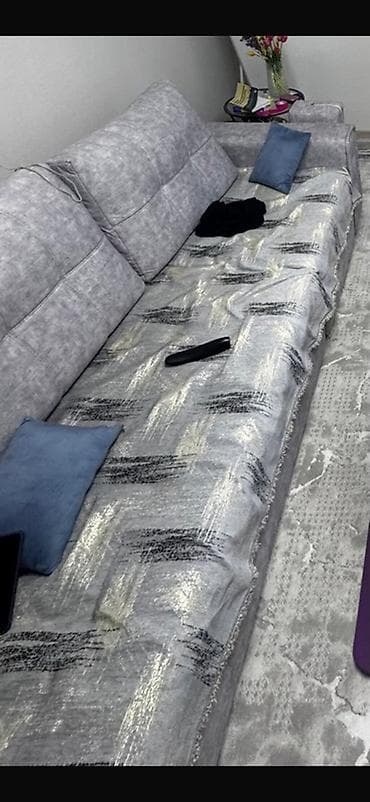 мебель для магазина одежды: Прямой диван — 2