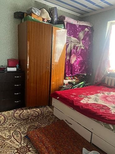 срочный: Продается жилой дом в районе Токольдош. Двухэтажное строение с — 5